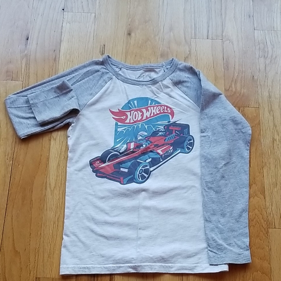 Bundle of 4 Boys Tees - Picture 3 of 4
